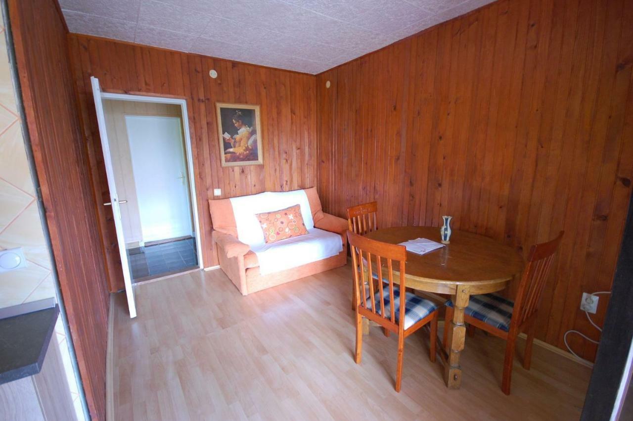 Apartments Juric By El-Pi Tours Njivice Bagian luar foto